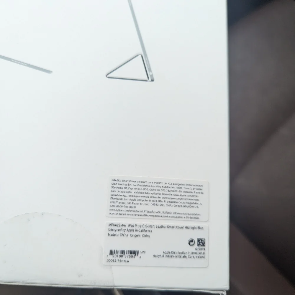 Apple iPad Pro leather smart cover 10.5
